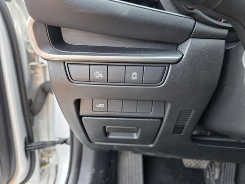 Used 2024 MAZDA MAZDA3 s FWD image 13