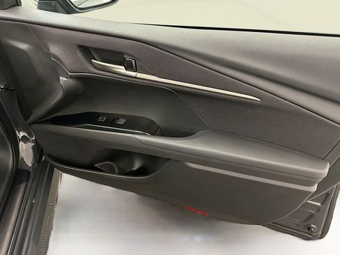 Used 2025 Toyota Camry LE image 33