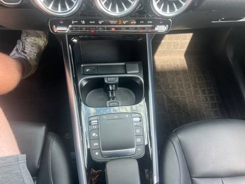 Used 2022 Mercedes-Benz GLA 250 4MATIC image 10