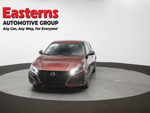 Used 2024 Nissan Altima 2.5 SV FWD image 43