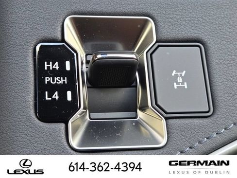 Used 2025 Lexus GX 550 AWD/4WD image 31