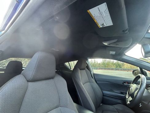 Used 2018 Toyota C-HR XLE image 27