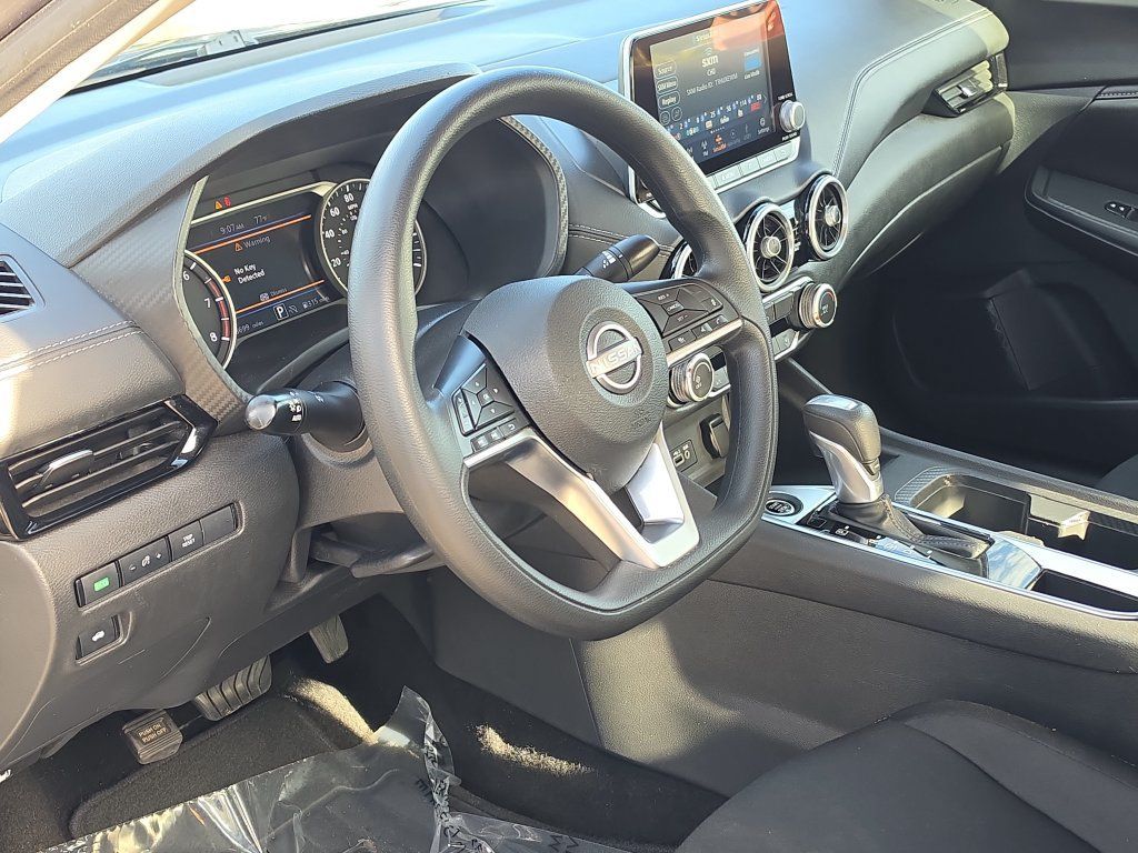 Used 2024 Nissan Sentra SV FWD image 14