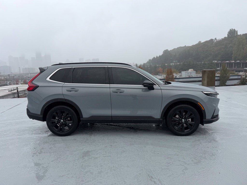 Certified 2025 Honda CR-V Sport Touring image 3