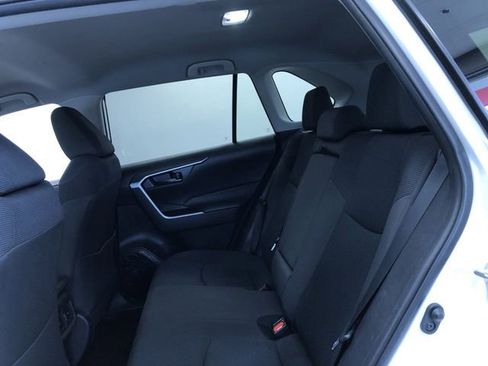 Used 2025 Toyota RAV4 LE AWD/4WD image 21