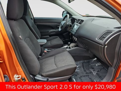 Used 2025 Mitsubishi Outlander Sport AWD image 17