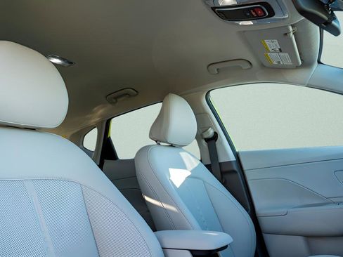 New 2026 Hyundai Kona SEL Premium AWD/4WD image 13
