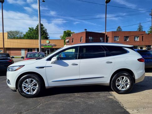 Used 2020 Buick Enclave Essence FWD image 4