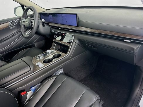 Certified 2025 Genesis GV80 2.5T Prestige image 31
