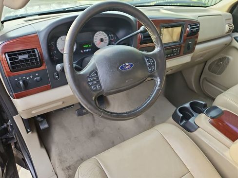 Used 2006 Ford F250 4x4 Crew Cab Super Duty image 2