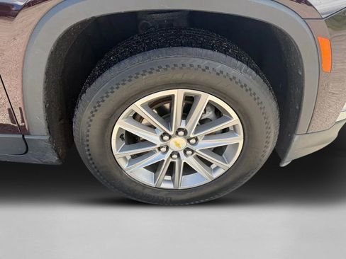 Used 2022 Chevrolet Traverse LT AWD/4WD image 37