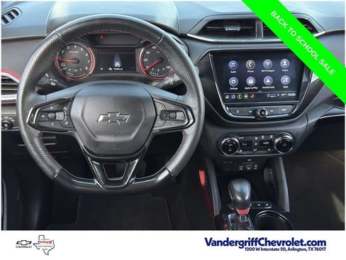 Used 2023 Chevrolet TrailBlazer RS w/ Sun and Liftgate Package FWD image 12