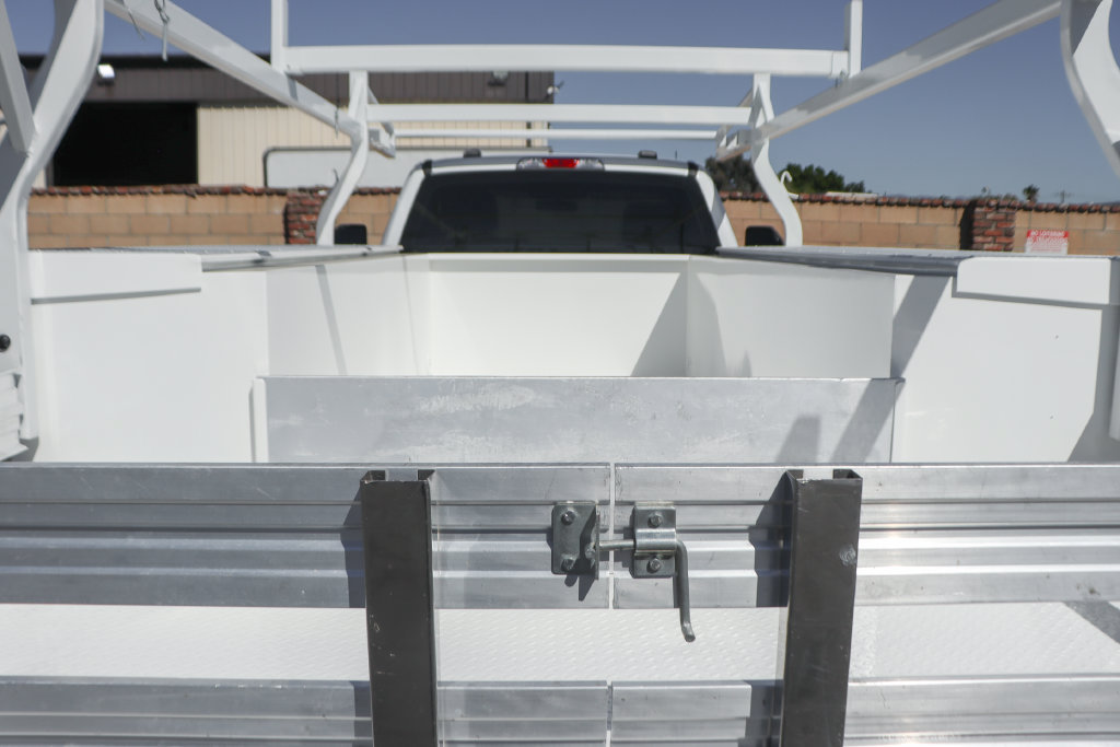 Used 2023 Ford F550 2WD Regular Cab Super Duty image 8