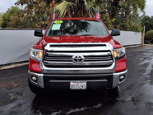 Used 2017 Toyota Tundra SR5 image 2