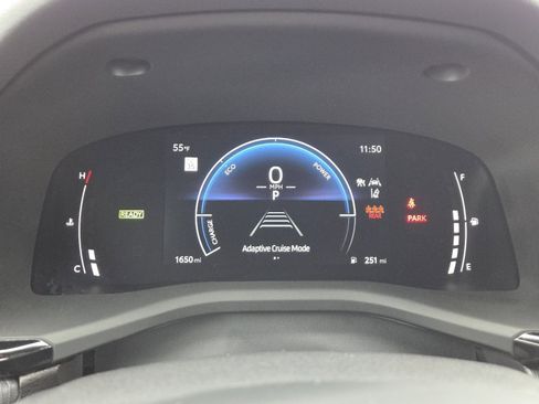 Used 2025 Toyota Camry SE w/ Convenience Package image 24