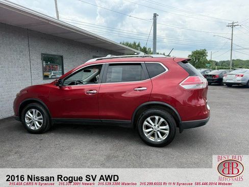 Used 2016 Nissan Rogue SV w/ SV Premium Package AWD/4WD image 6