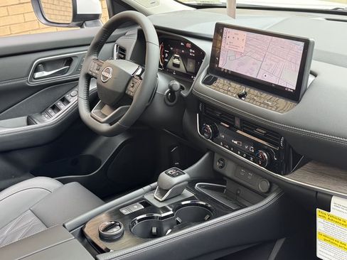 New 2026 Nissan Rogue Platinum AWD/4WD image 21