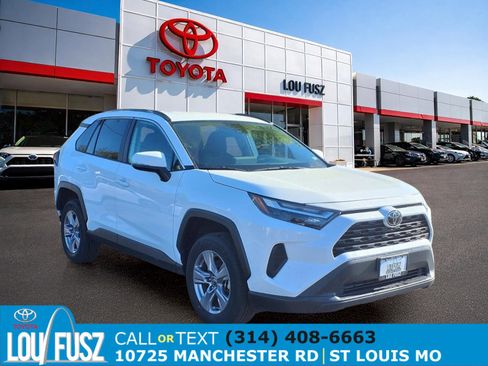 Certified 2025 Toyota RAV4 XLE FWD image 1