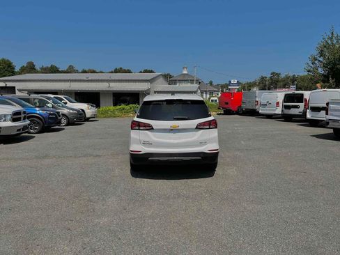 Used 2023 Chevrolet Equinox LT w/ LPO, Floor Liner Package image 6