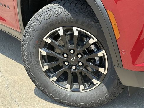 New 2026 Chevrolet Traverse Z71 w/ Enhanced Driving Package image 10