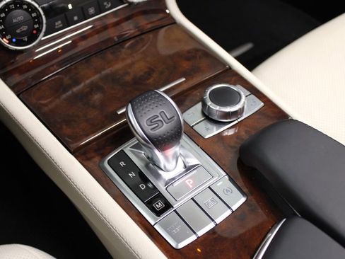 Certified 2020 Mercedes-Benz SL 550 image 29