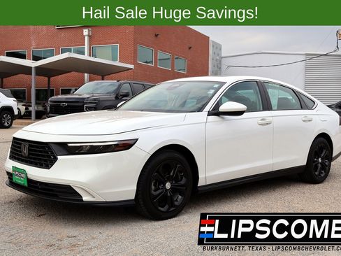 Used 2024 Honda Accord EX image 1