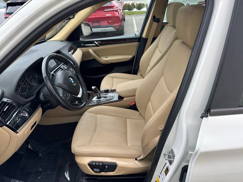 Used 2017 BMW X3 xDrive28i image 11