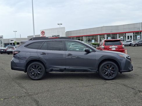 Used 2024 Subaru Outback Onyx Edition AWD/4WD image 8