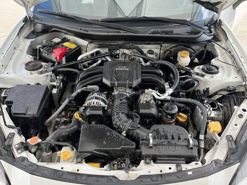 Used 2024 Toyota GR86 Premium RWD image 28