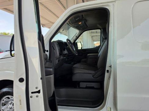 Used 2020 Nissan NV 2500 SV RWD image 25