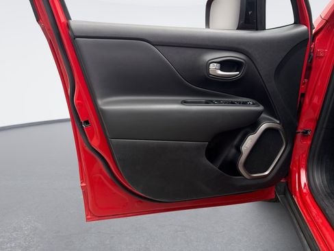 Used 2023 Jeep Renegade Limited AWD/4WD image 9