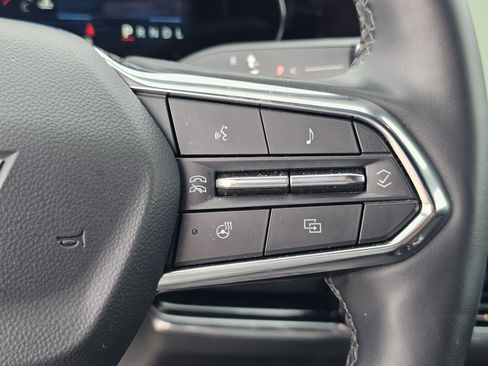 Used 2025 Chevrolet Equinox LT image 21