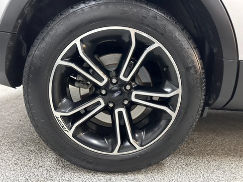 Used 2015 Ford Explorer Sport w/ Equipment Group 401A AWD/4WD image 7