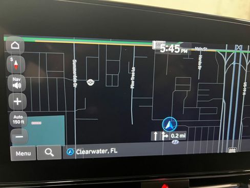 Used 2025 Hyundai Elantra SEL image 21