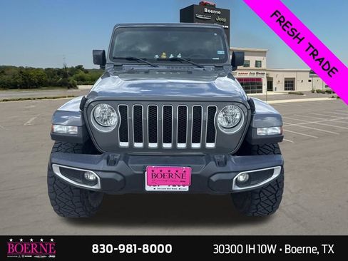 Used 2022 Jeep Wrangler Unlimited Sahara w/ Cold Weather Group AWD/4WD image 6