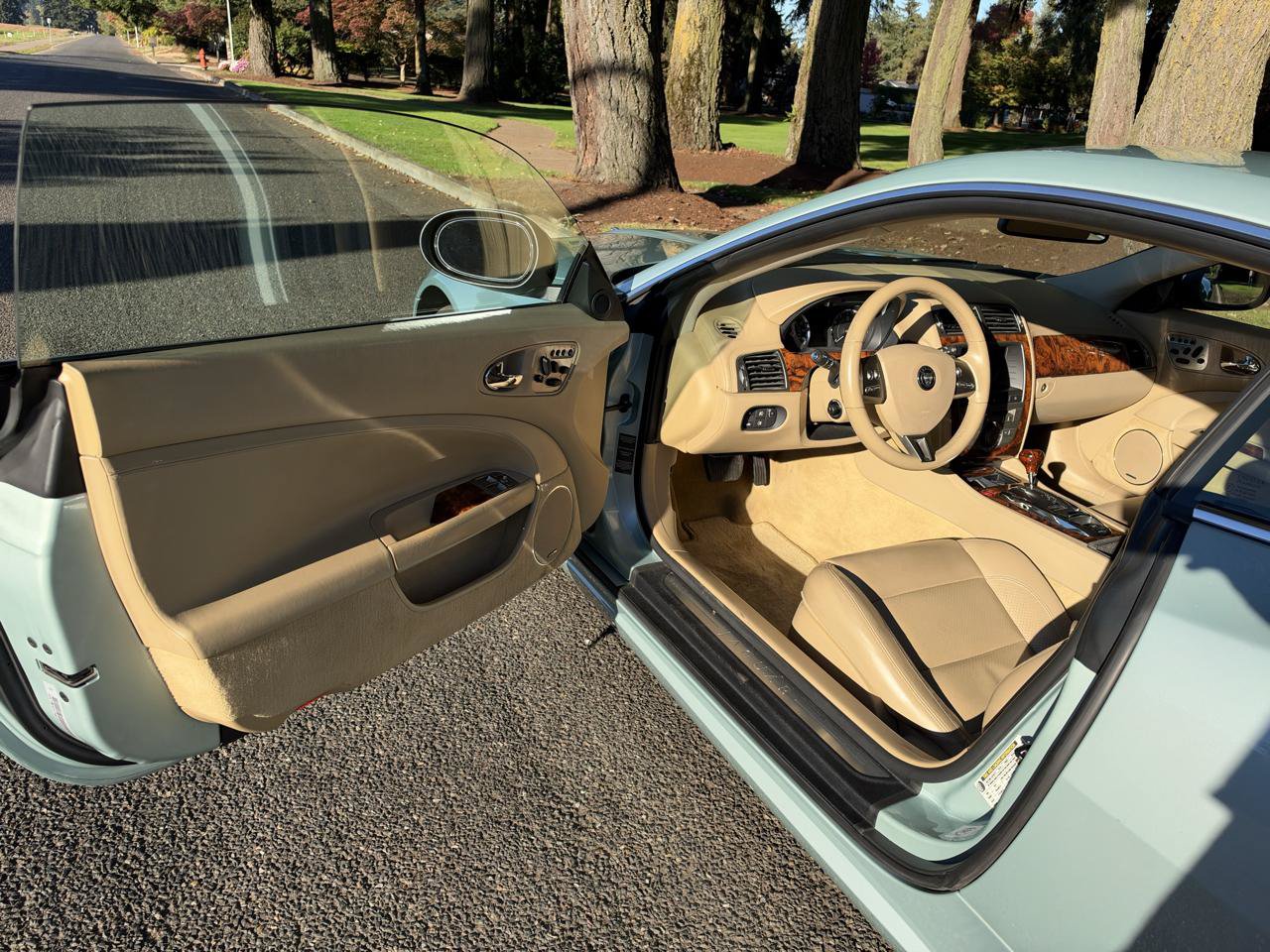Used 2008 Jaguar XK Coupe RWD image 9