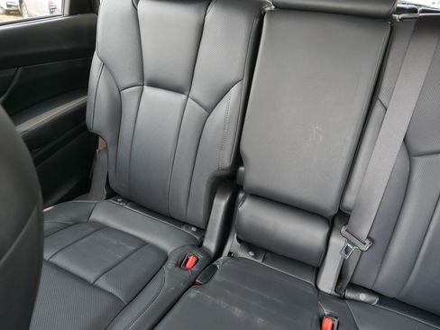 Used 2022 Subaru Ascent Limited AWD/4WD image 12
