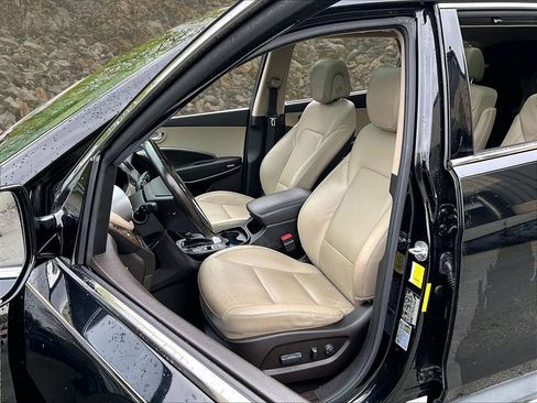 Used 2018 Hyundai Santa Fe Limited AWD/4WD image 23