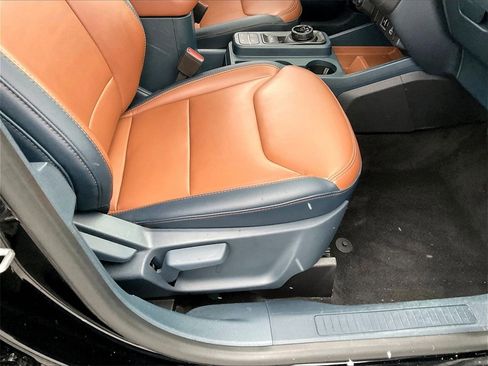 Used 2024 Ford Maverick Lariat image 36