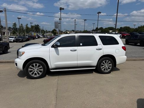 Used 2015 Toyota Sequoia Limited AWD/4WD image 9