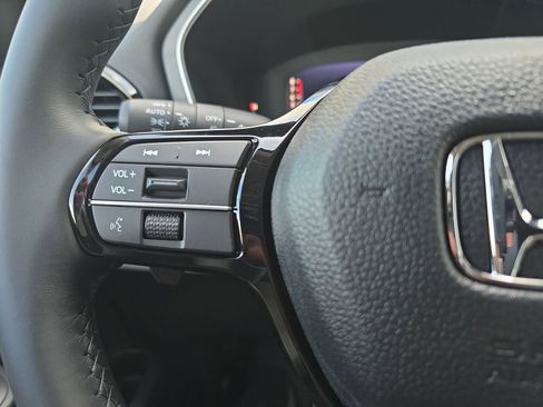 New 2026 Honda Pilot Touring image 18