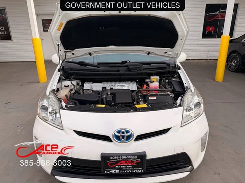 Used 2014 Toyota Prius One image 13