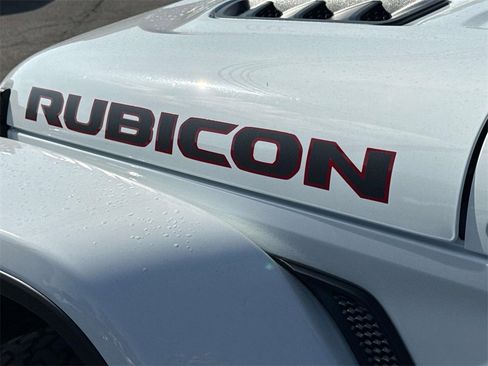 New 2025 Jeep Gladiator Rubicon image 9