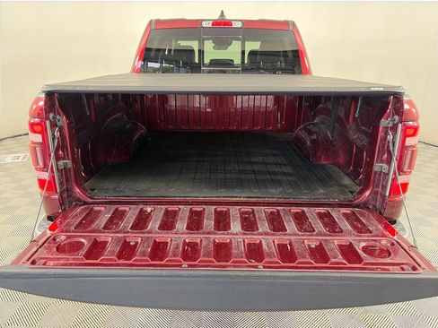 Used 2022 RAM 1500 Laramie AWD/4WD image 28