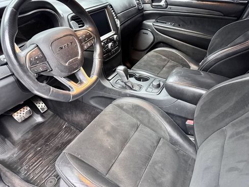 Used 2016 Jeep Grand Cherokee SRT AWD/4WD image 9