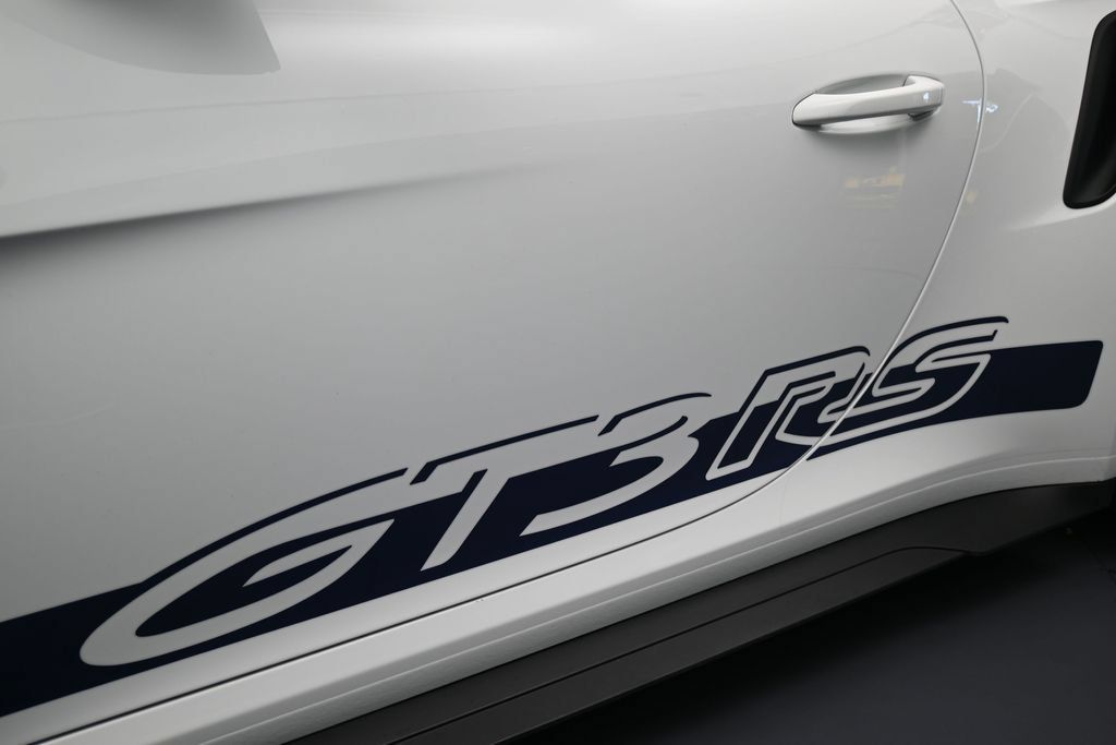 Certified 2025 Porsche 911 GT3 RS RWD image 42