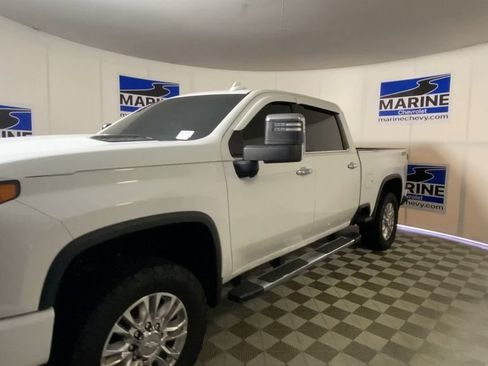Used 2020 Chevrolet Silverado 2500 High Country w/ Z71 Off-Road Package AWD/4WD image 6