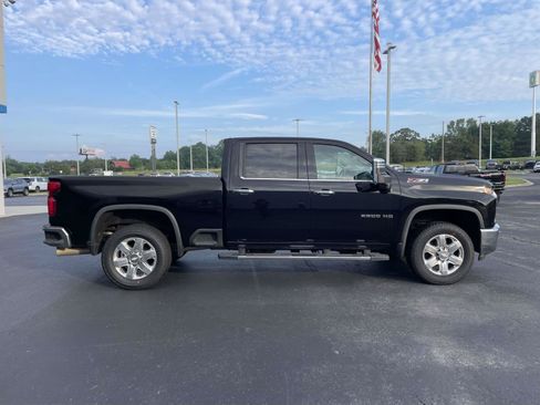 Used 2020 Chevrolet Silverado 2500 LTZ w/ LTZ Premium Package AWD/4WD image 2