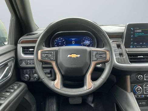 Used 2024 Chevrolet Tahoe High Country AWD/4WD image 13