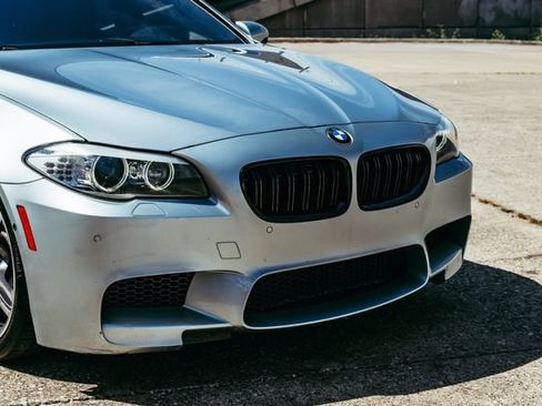 Used 2013 BMW M5 RWD image 23